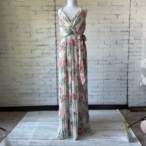 Fashion Nova Maxi Floral Dress Tropical Pleated Backless  XL NWT Rayne Ivory Pnk